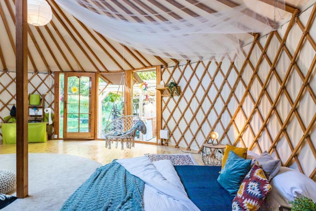 Glamping Jurta V Rokli